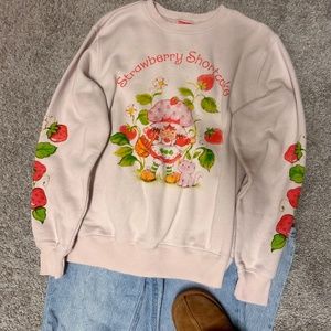 VINTAGE STRAWBERRY SHORTCAKE CREW